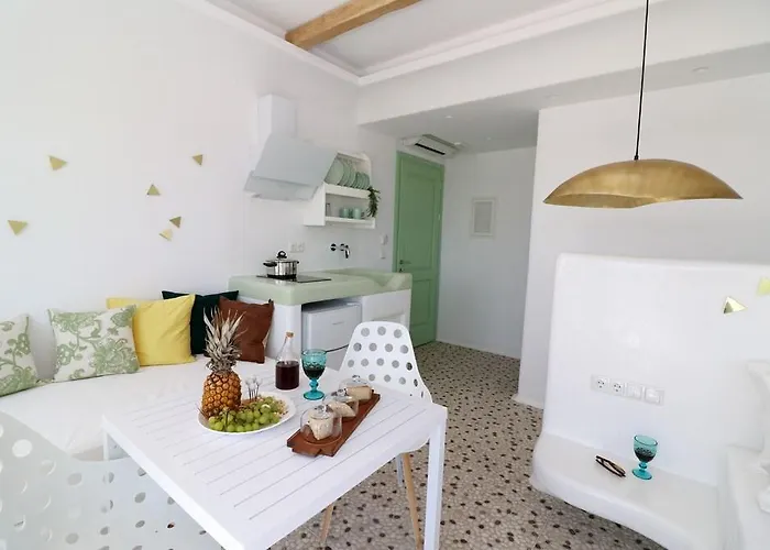 Depis Luxury アパート