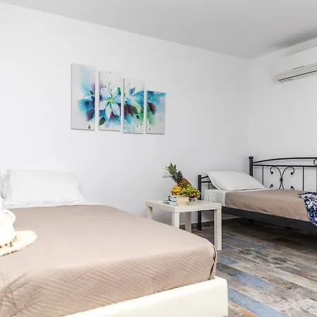 Lägenhet Depis Luxury Naxos City